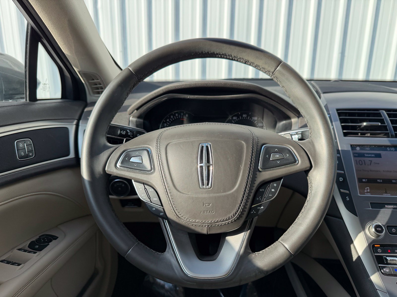 Used 2019 Lincoln MKZ Premiere AWD/4WD image 14