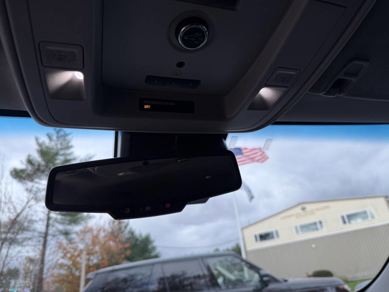 Used 2019 Chevrolet Tahoe LT image 9