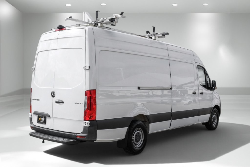 Used 2023 Mercedes-Benz Sprinter 2500 w/ Acoustic Package image 6