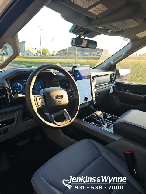 New 2025 Ford F150 Lightning Flash AWD/4WD image 4