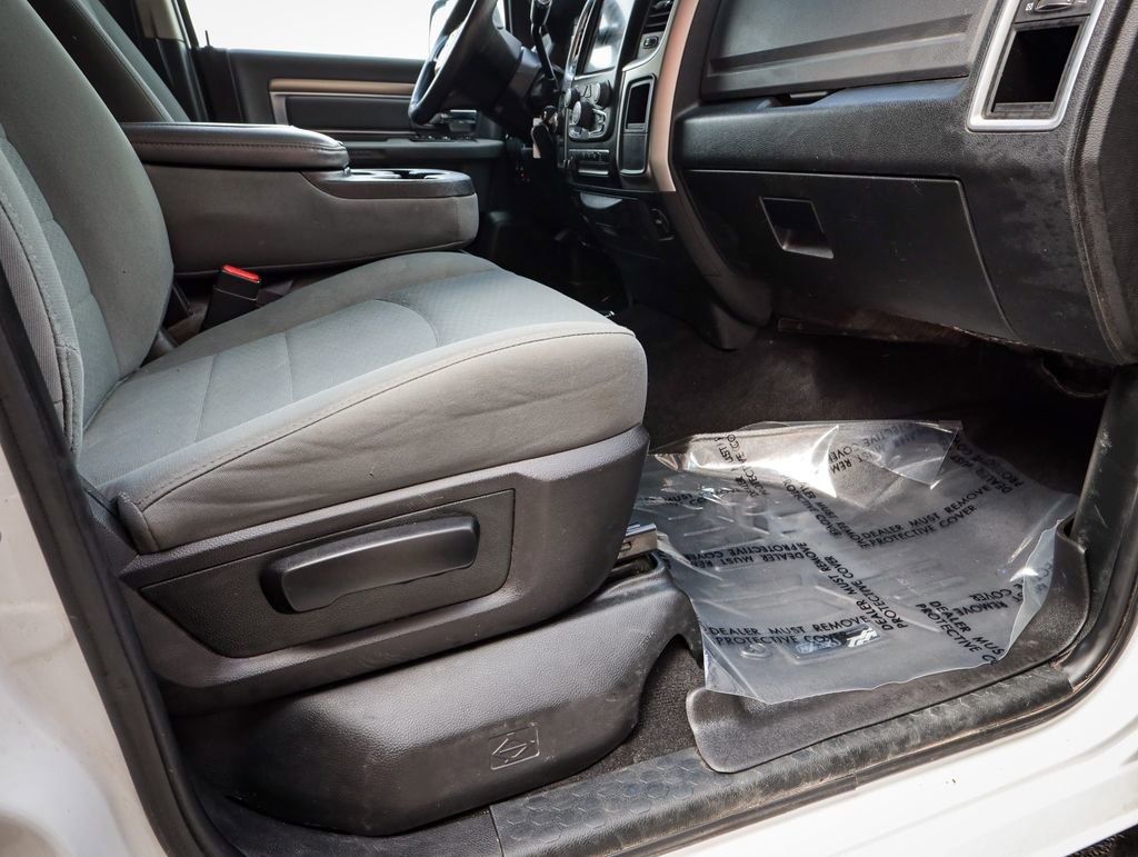 Used 2018 RAM 2500 SLT AWD/4WD image 24