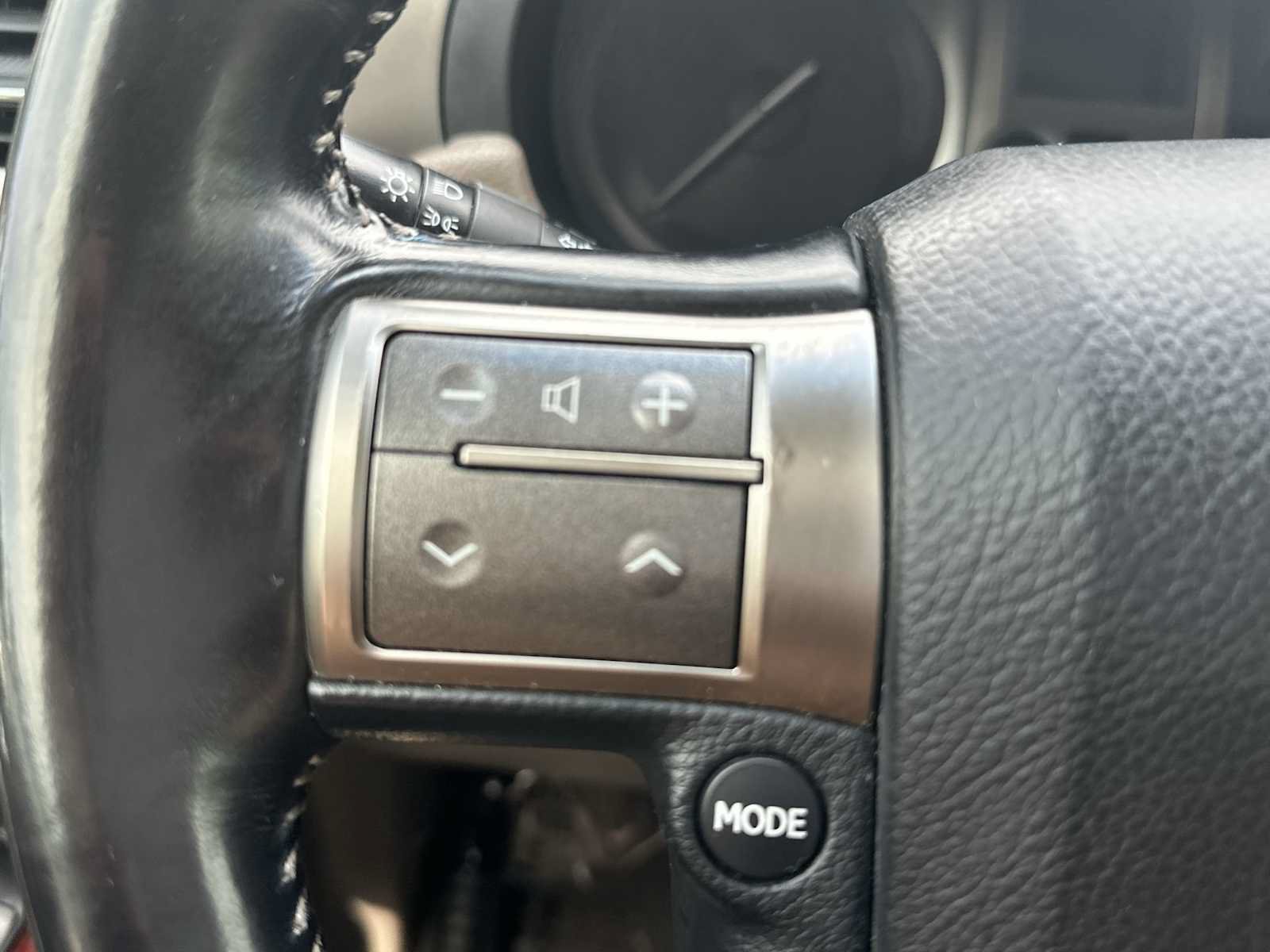 Used 2018 Lexus GX 460 Premium w/ Premium Package AWD/4WD image 26