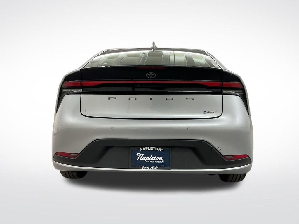 Used 2024 Toyota Prius LE FWD image 21