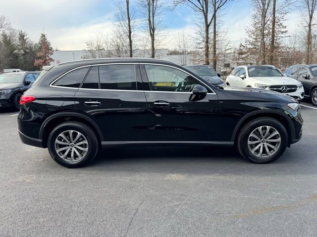 Used 2026 Mercedes-Benz GLC 300 4MATIC image 2