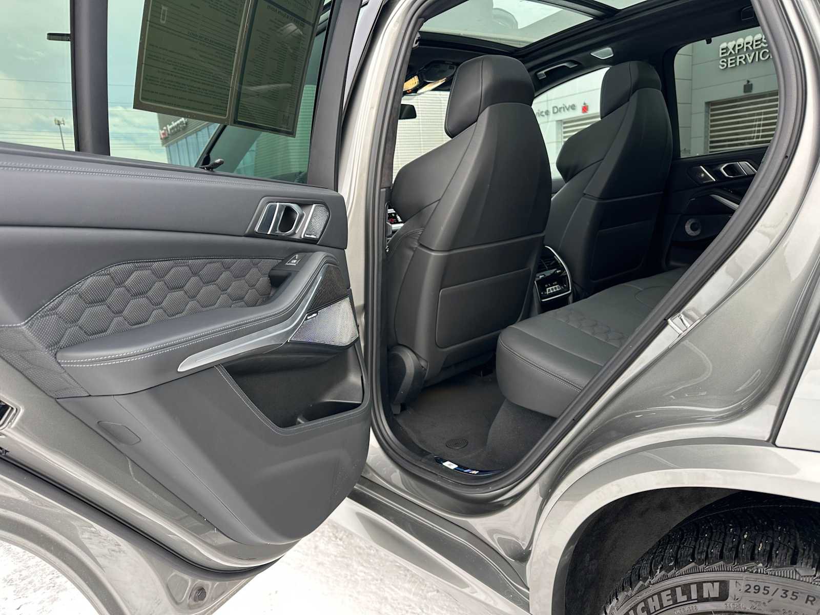 Used 2022 BMW X5 M w/ Competition Package 2 image 15