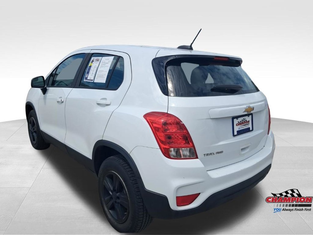 Used 2018 Chevrolet Trax LS AWD/4WD image 25