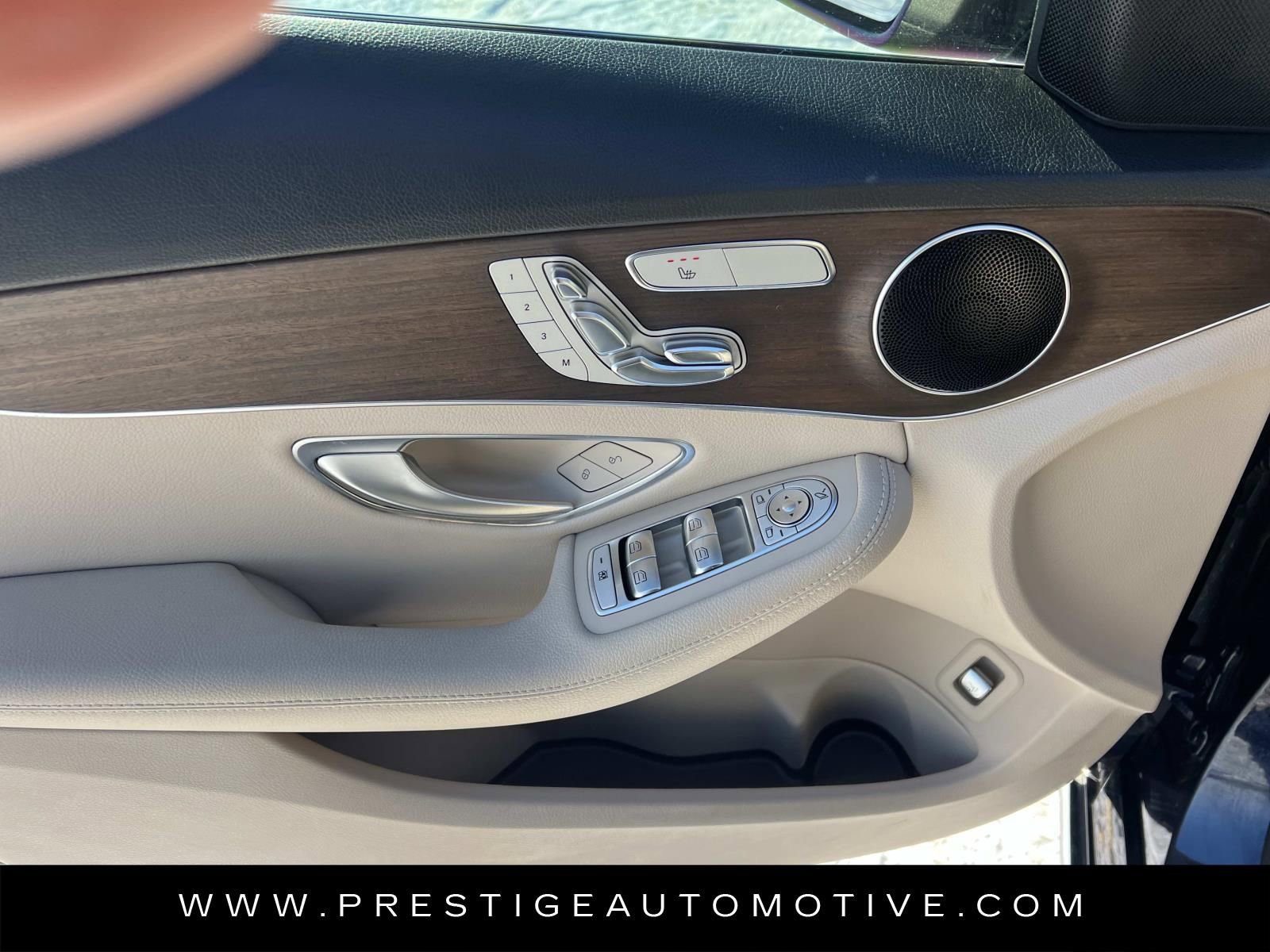 Used 2019 Mercedes-Benz C 300 4MATIC Sedan image 19