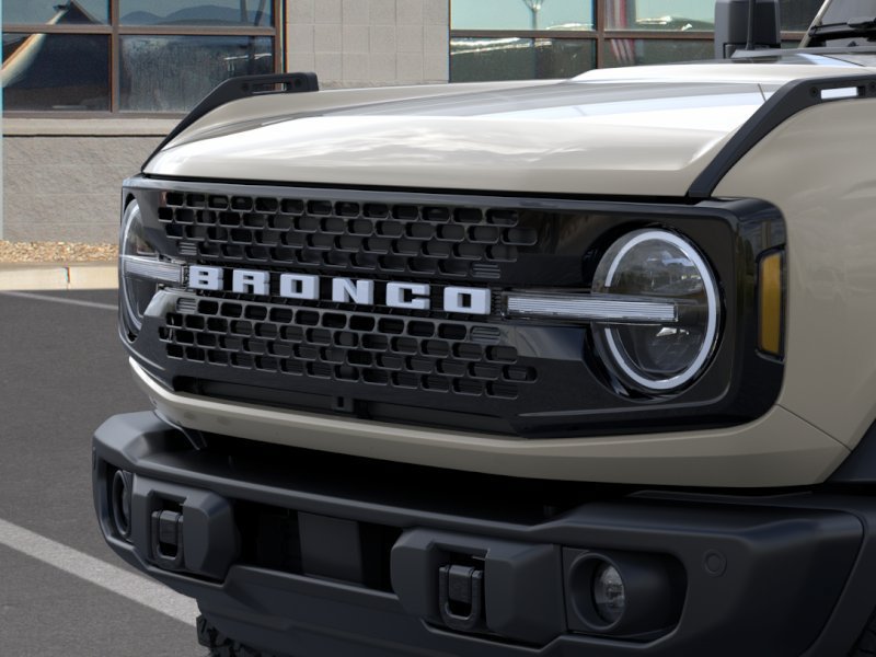New 2026 Ford Bronco Badlands w/ Black Appearance Package AWD/4WD image 19