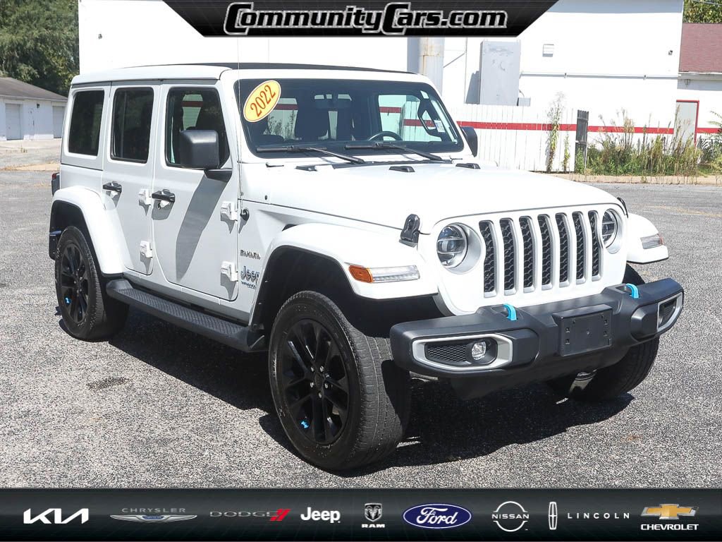 Used 2022 Jeep Wrangler Unlimited Sahara w/ Cold Weather Group image 9