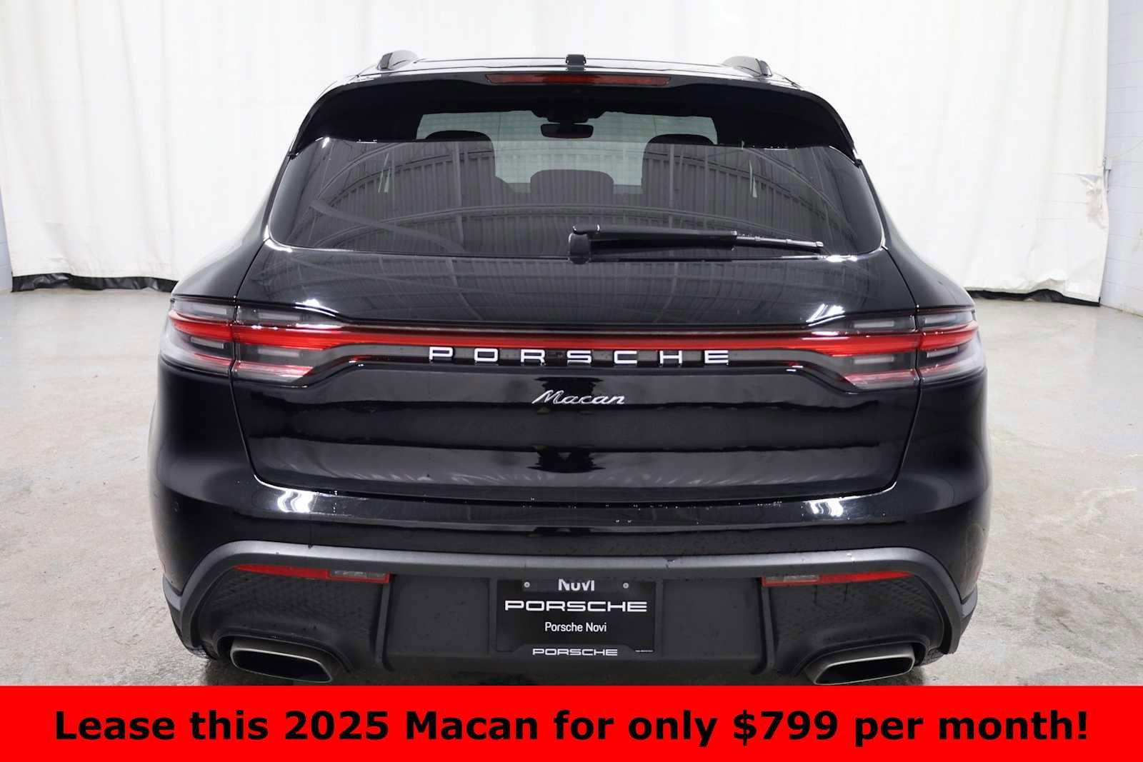 Certified 2025 Porsche Macan image 7