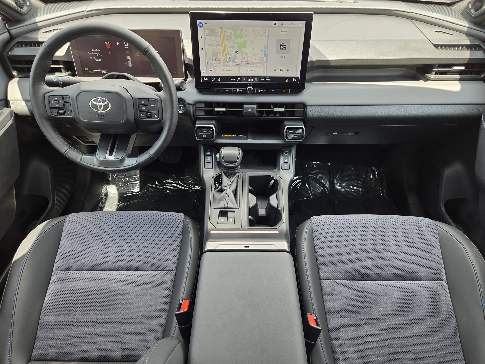 Used 2026 Toyota RAV4 XSE w/ Weather Package AWD/4WD image 2