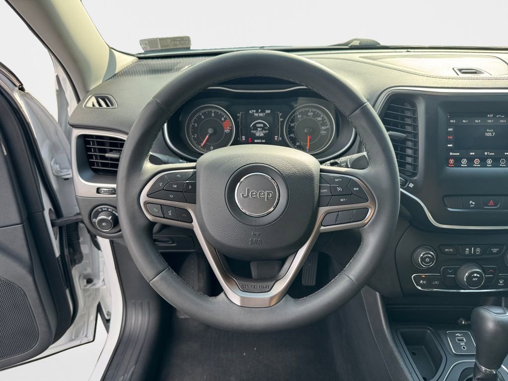 Used 2020 Jeep Cherokee Latitude Plus FWD image 11