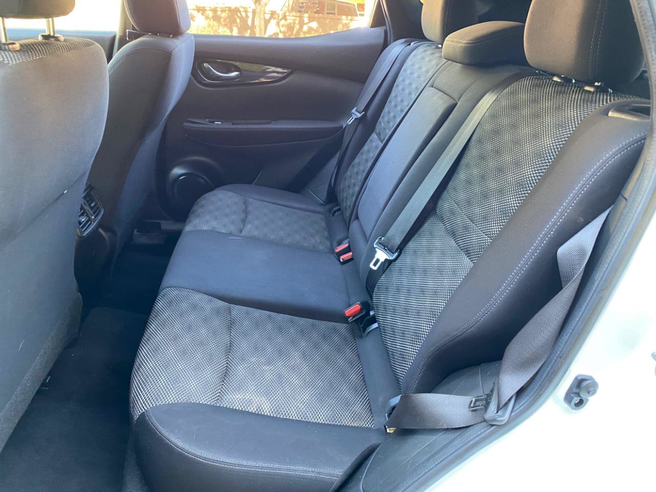 Used 2018 Nissan Rogue Sport AWD image 36