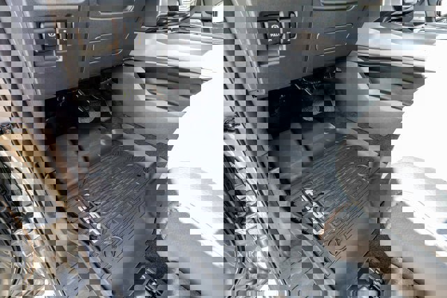 New 2025 Ford F150 Lightning Lariat image 81