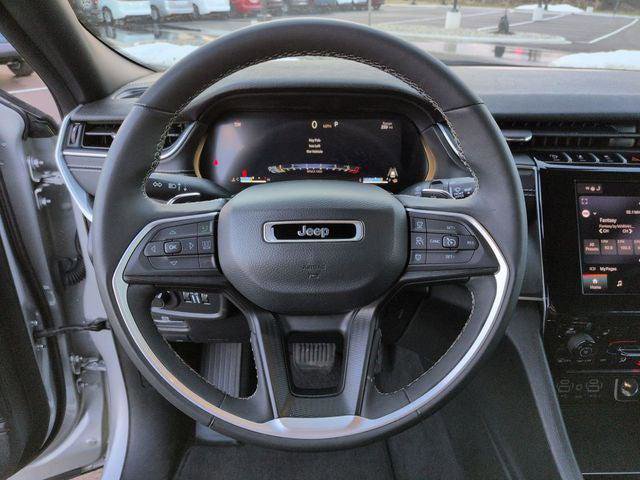 Certified 2024 Jeep Grand Cherokee Altitude image 16