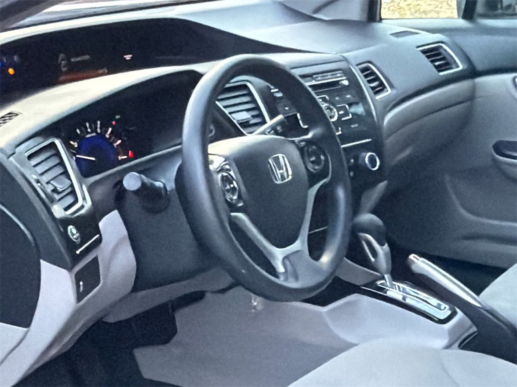 Used 2013 Honda Civic LX image 9
