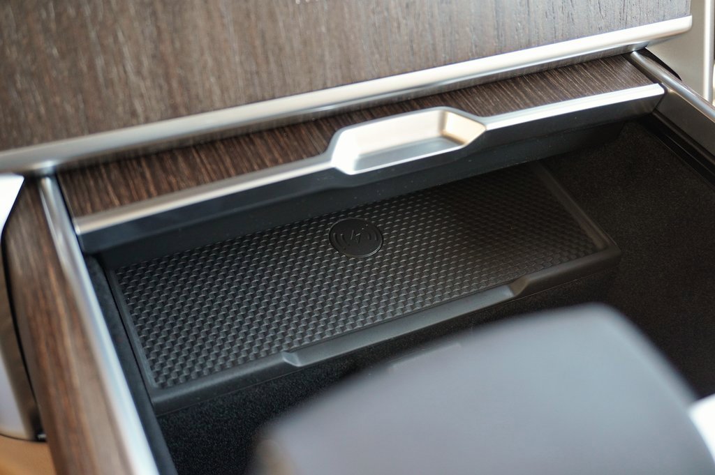 New 2026 Land Rover Range Rover Long Wheelbase Autobiography image 33