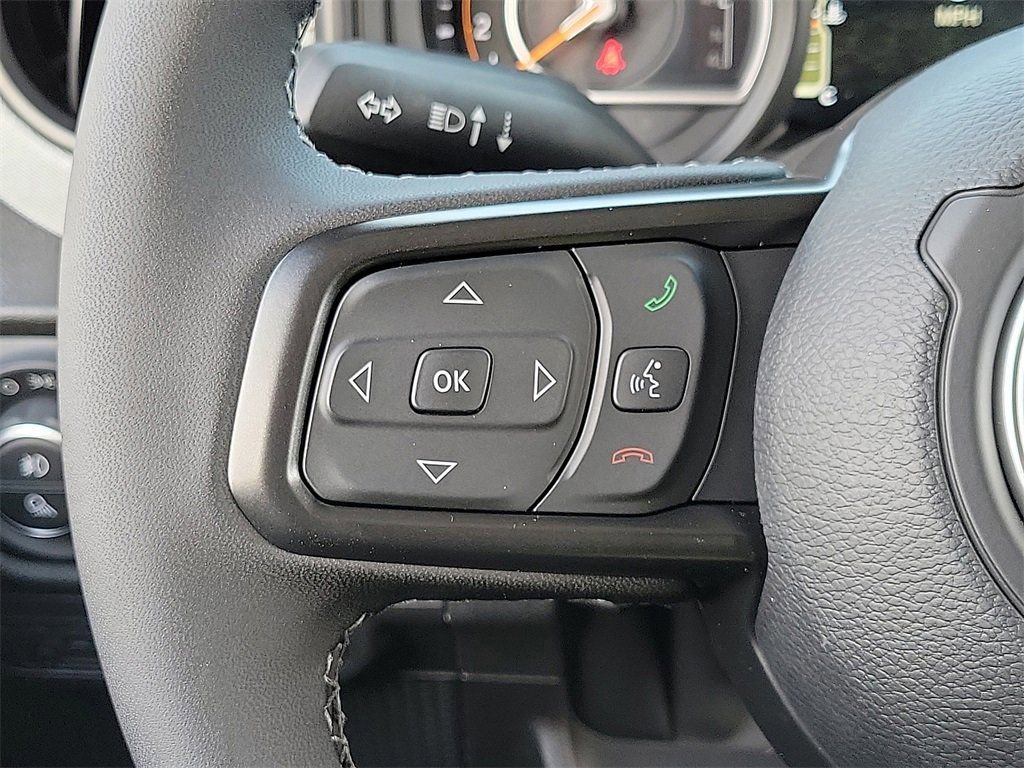 New 2025 Jeep Gladiator Sport AWD/4WD image 5