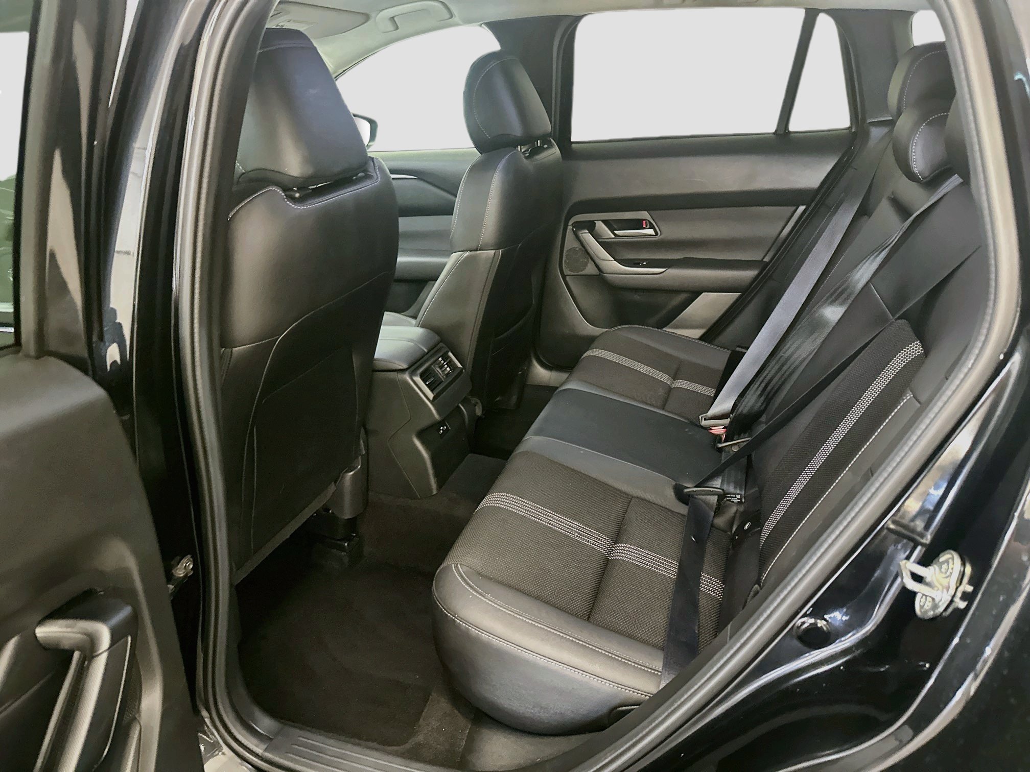 Used 2025 MAZDA CX-50 AWD 2.5 S w/ Preferred Package image 29