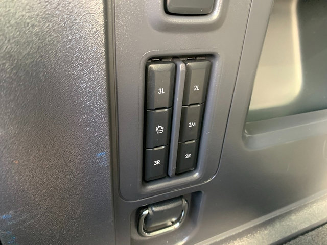 Certified 2025 Lincoln Navigator L Reserve AWD/4WD image 6