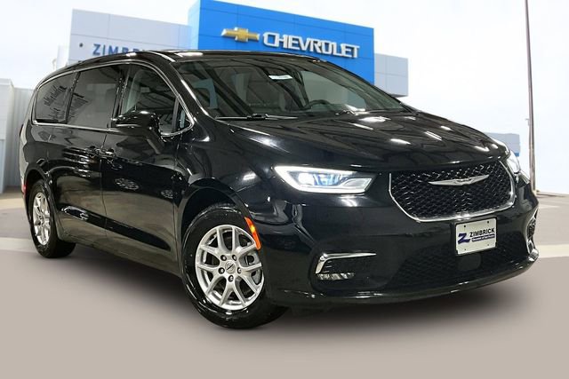 Used 2024 Chrysler Pacifica Touring-L