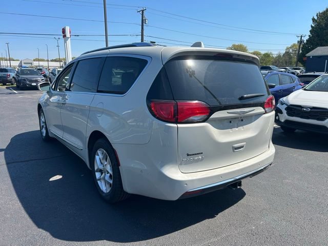 Used 2020 Chrysler Pacifica Touring-L Plus w/ Tire & Wheel Group FWD image 7