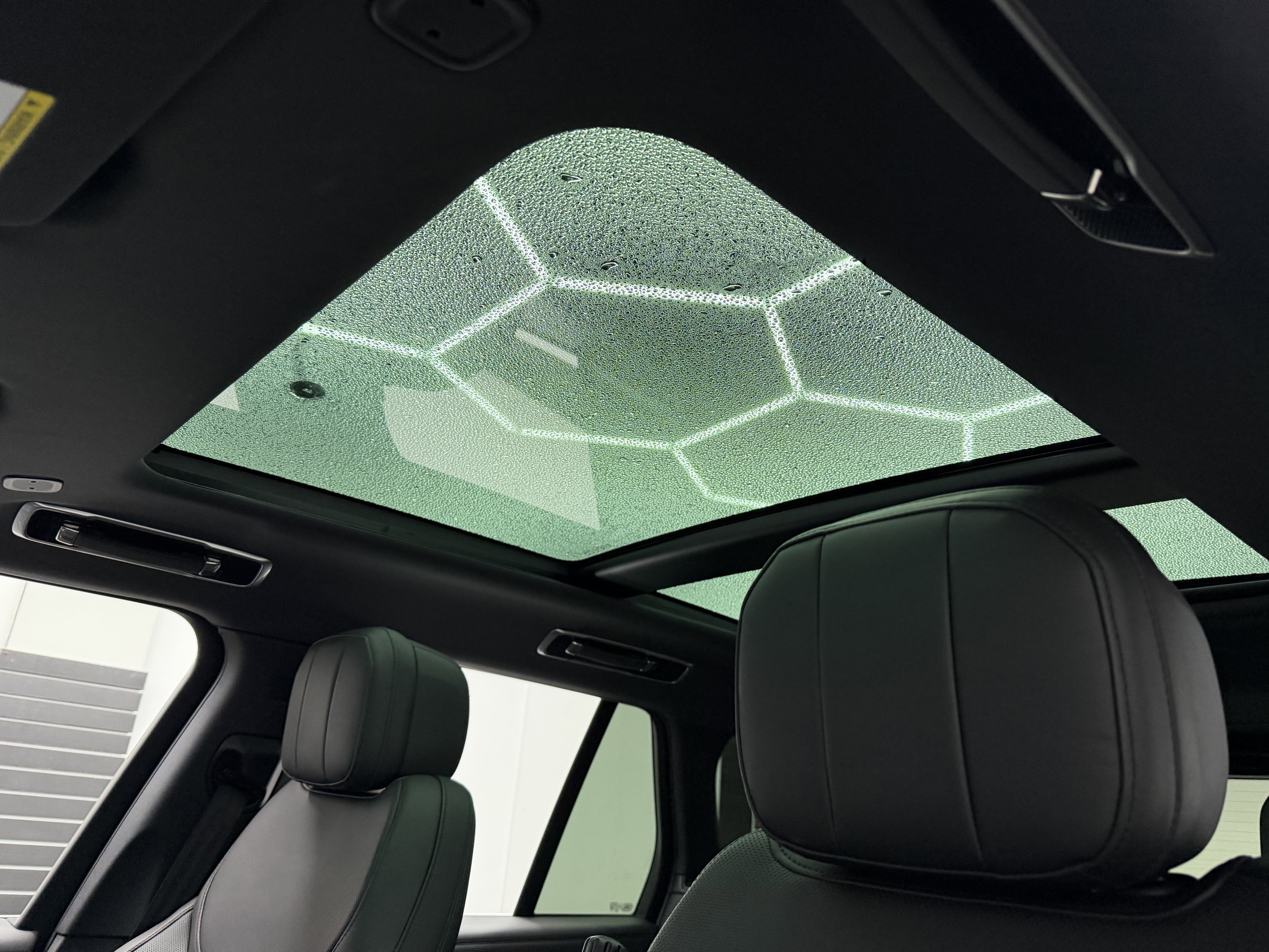 Used 2023 Land Rover Range Rover SE image 5