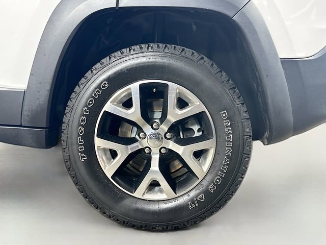 Used 2015 Jeep Cherokee Trailhawk w/ Comfort/Convenience Group image 30