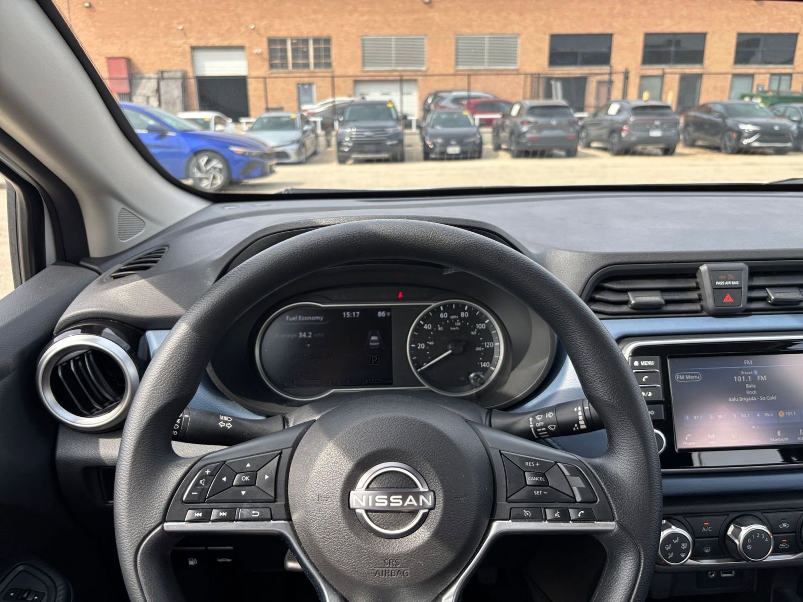 Used 2025 Nissan Versa SV FWD image 32