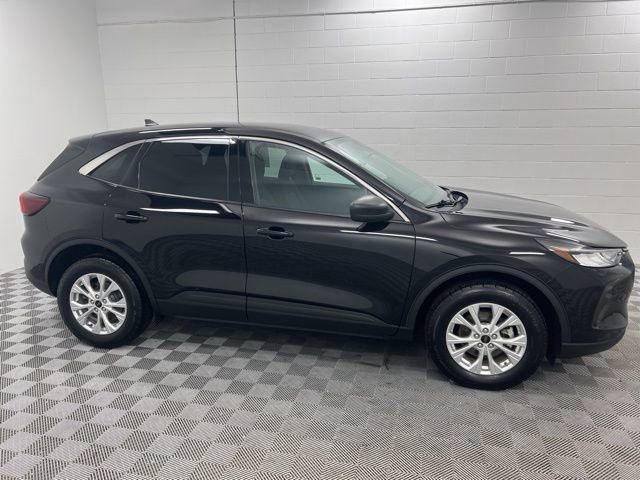 Used 2023 Ford Escape Active w/ Tech Pack #1 image 4