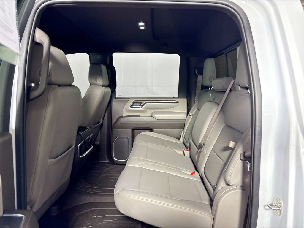 Used 2024 Chevrolet Silverado 3500 LTZ w/ LTZ Convenience Package image 20