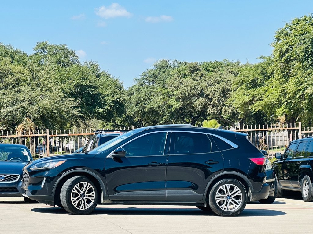 Used 2020 Ford Escape SEL FWD image 5