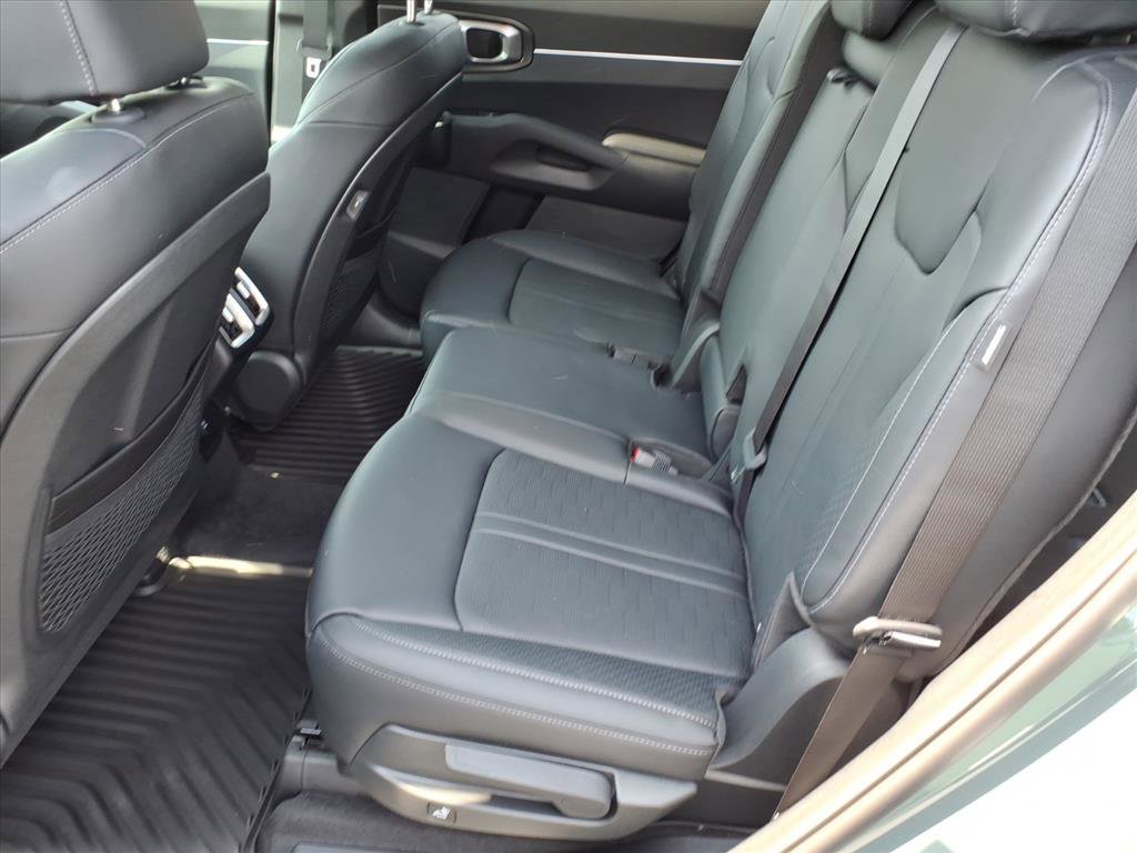 New 2026 Kia Sorento EX AWD/4WD image 12