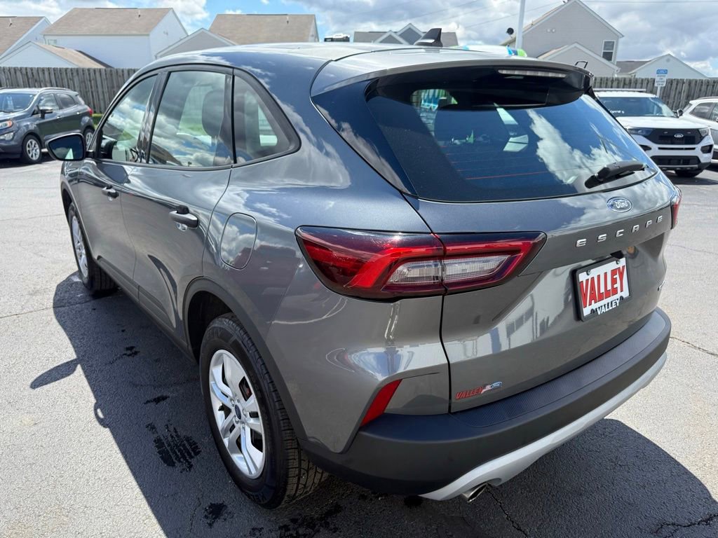 Used 2023 Ford Escape AWD image 5