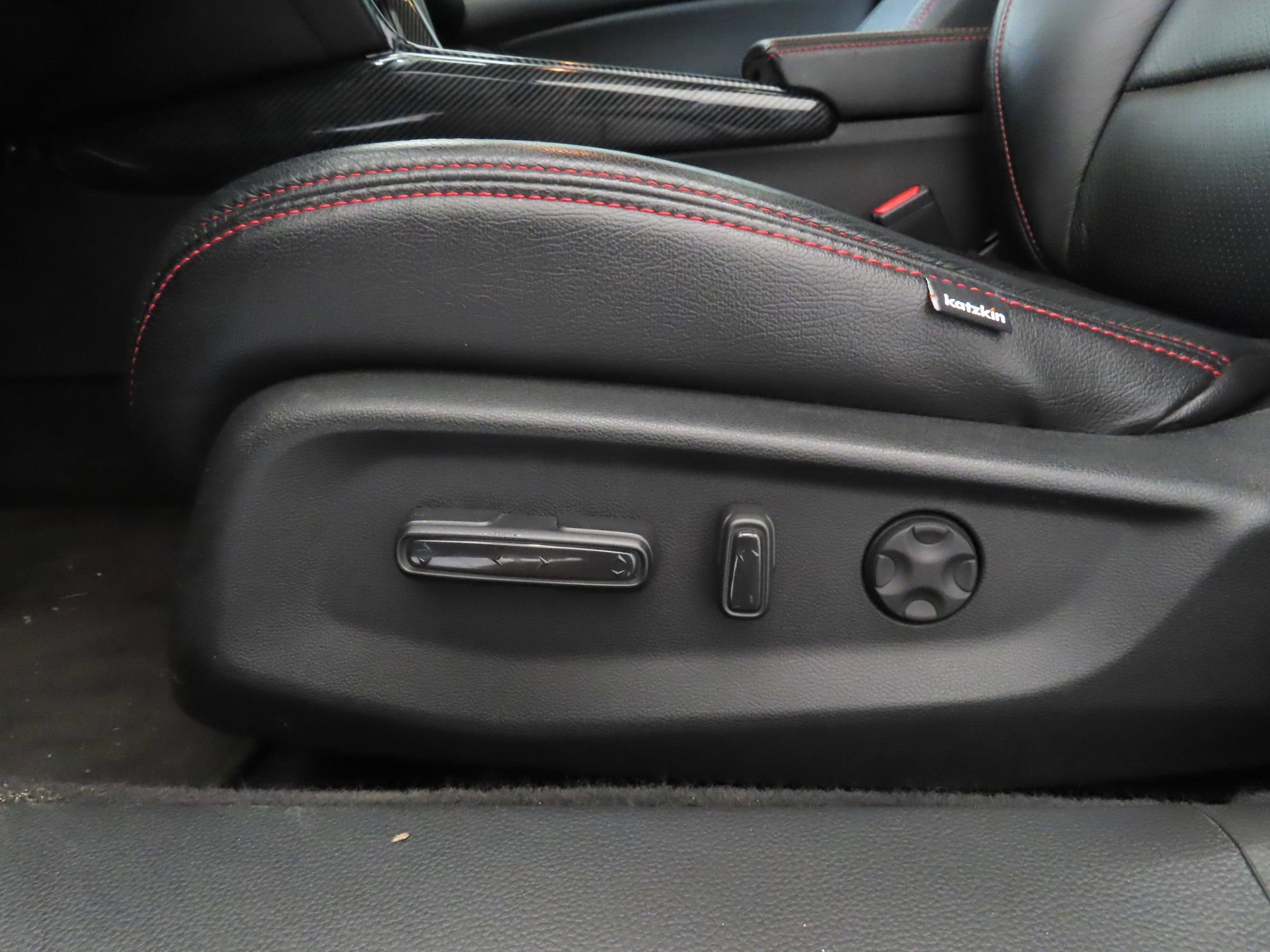 Used 2018 Honda Accord Sport image 13