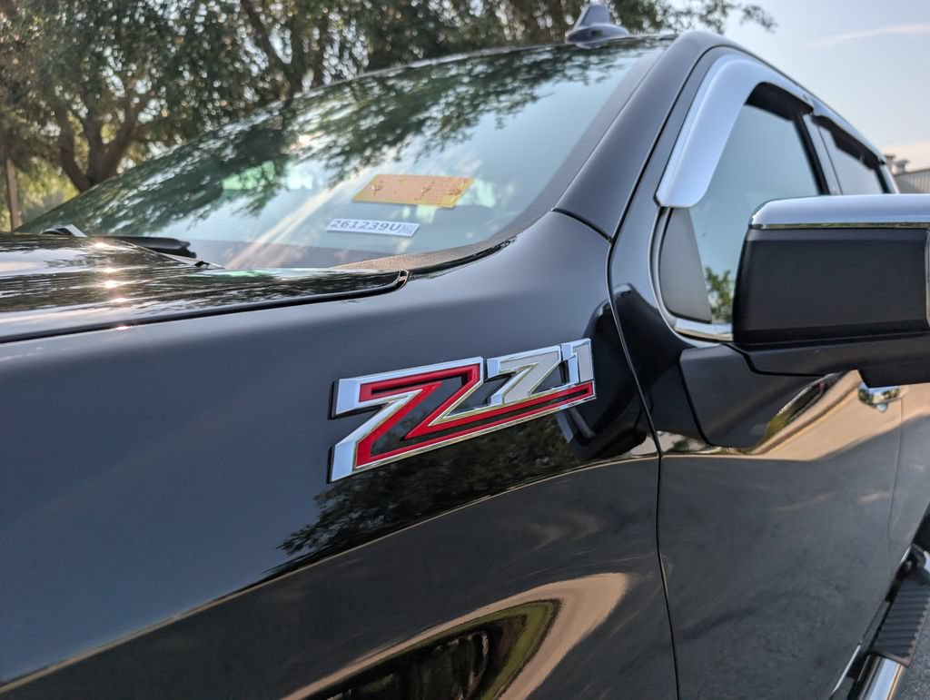 Used 2022 Chevrolet Silverado 1500 LTZ AWD/4WD image 11