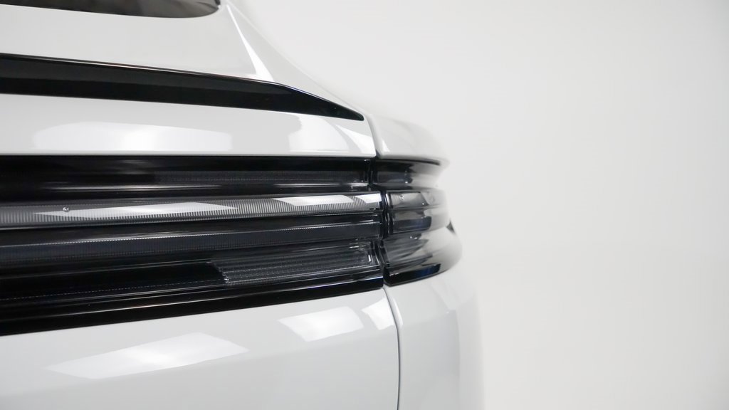 New 2025 Porsche Cayenne Coupe image 12