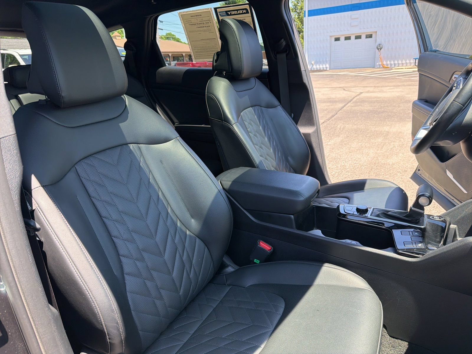 Used 2024 Kia Sportage X-Line w/ X-Line Premium Package AWD/4WD image 28