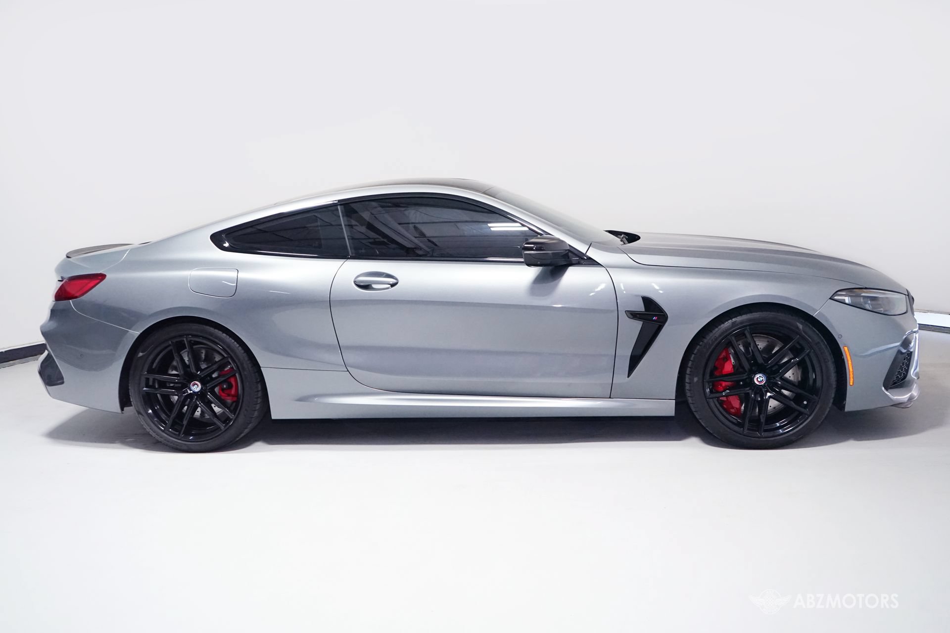Used 2023 BMW M8 Competition AWD/4WD image 3