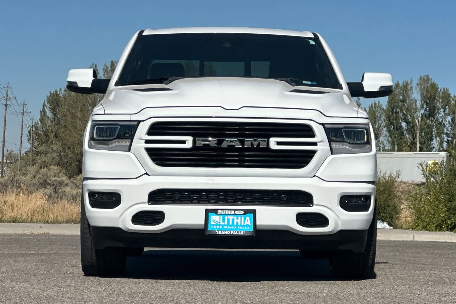 Used 2023 RAM 1500 Laramie AWD/4WD image 10