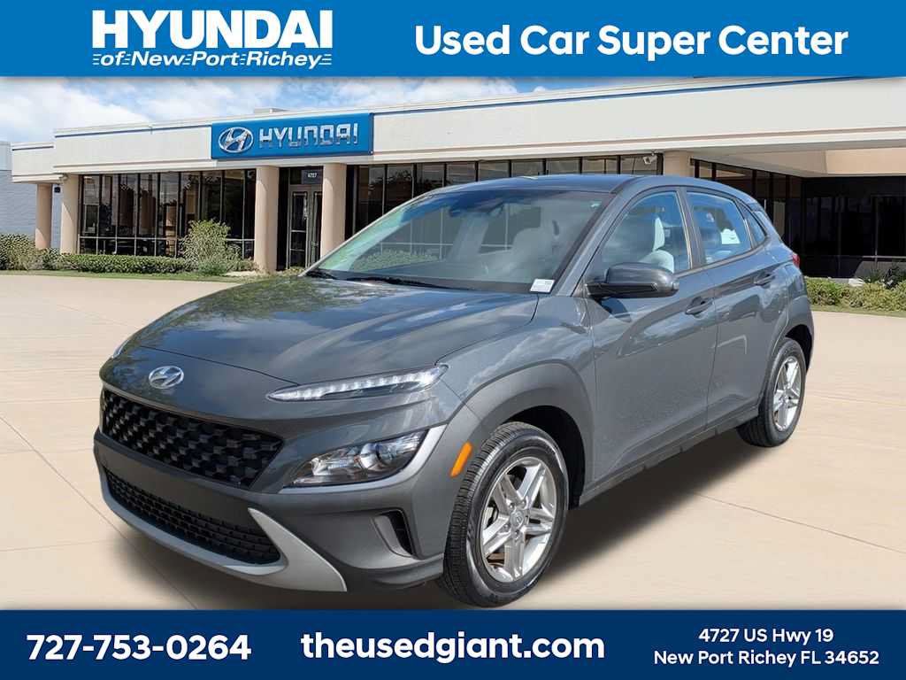 Used 2023 Hyundai Kona SE w/ Cargo Package FWD image 1
