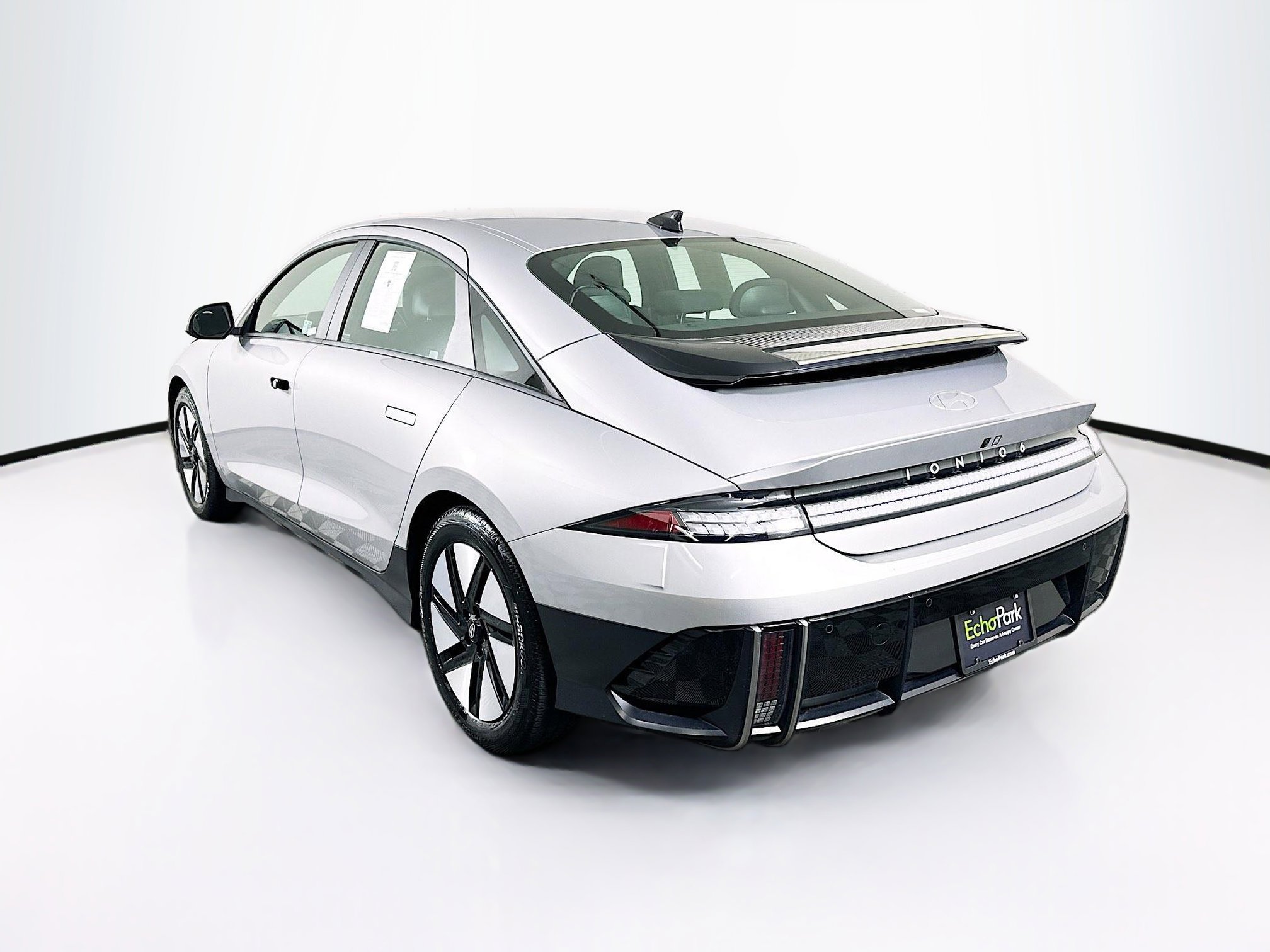 Used 2024 Hyundai Ioniq 6 SE image 5