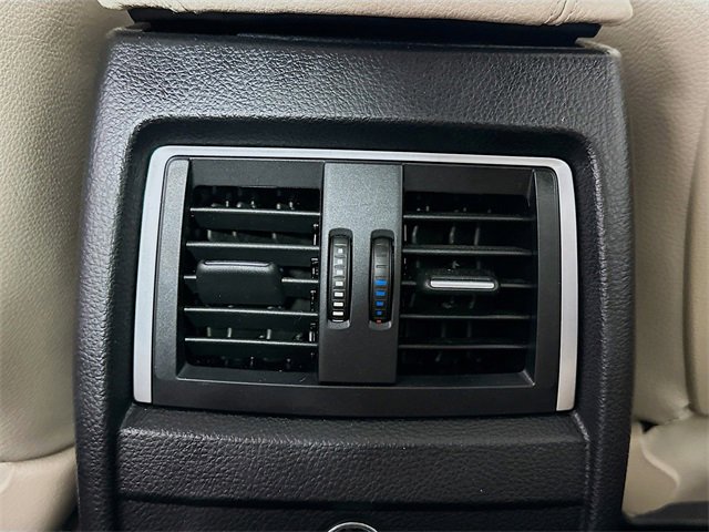 Used 2018 BMW 330i Sedan w/ Convenience Package image 26