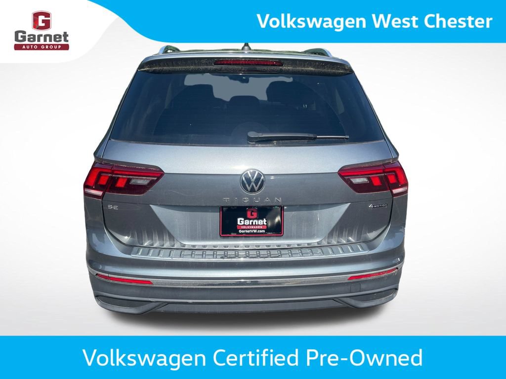 Certified 2023 Volkswagen Tiguan SE w/ Panoramic Sunroof Package AWD/4WD image 4