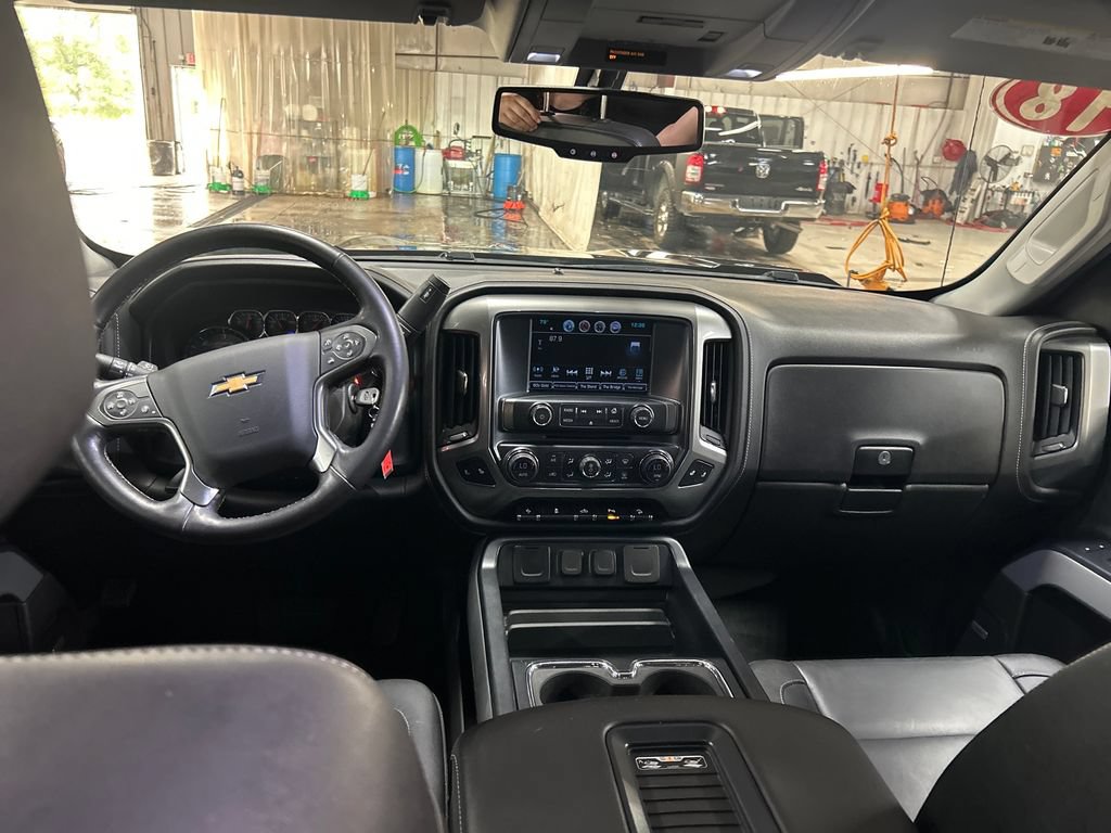 Used 2018 Chevrolet Silverado 1500 LTZ Z71 w/ LTZ Plus Package AWD/4WD image 18