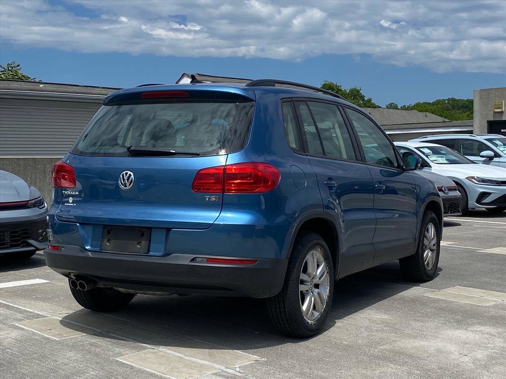 Used 2017 Volkswagen Tiguan S FWD image 3