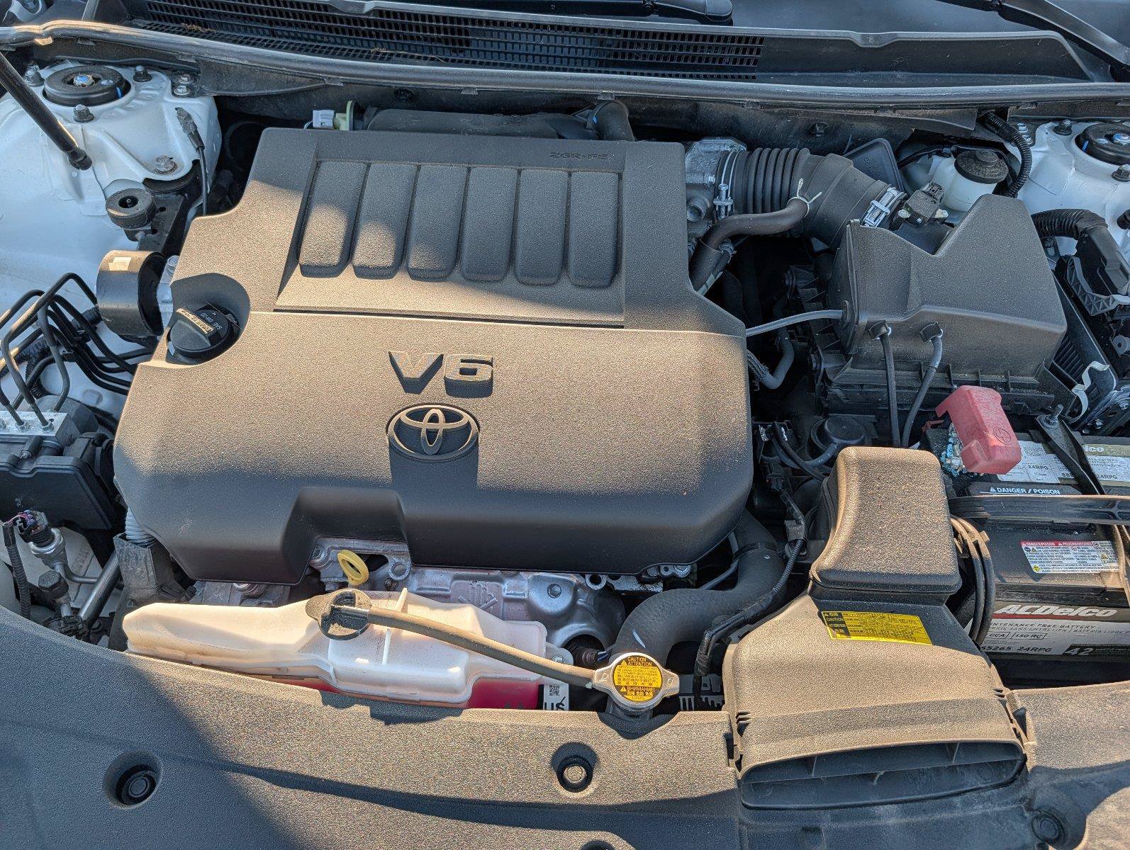 Used 2013 Toyota Avalon Limited FWD image 36