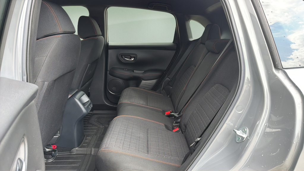 Used 2025 Honda HR-V Sport image 15