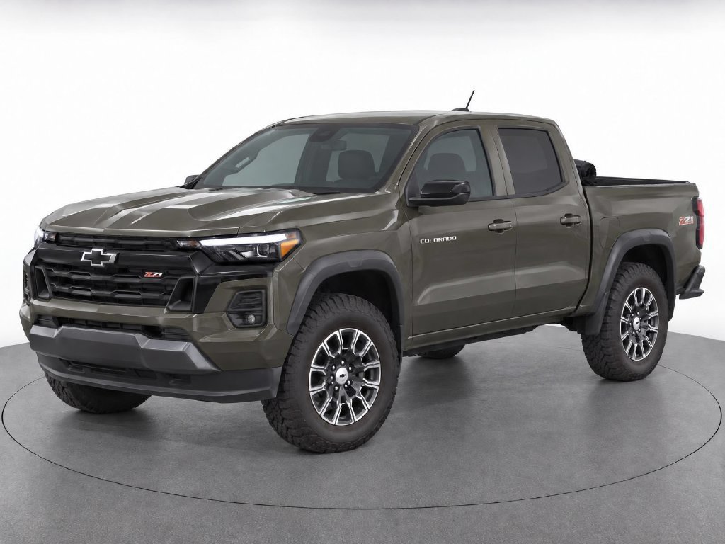 Used 2023 Chevrolet Colorado Z71 w/ Z71 Convenience Package 2 AWD/4WD image 2