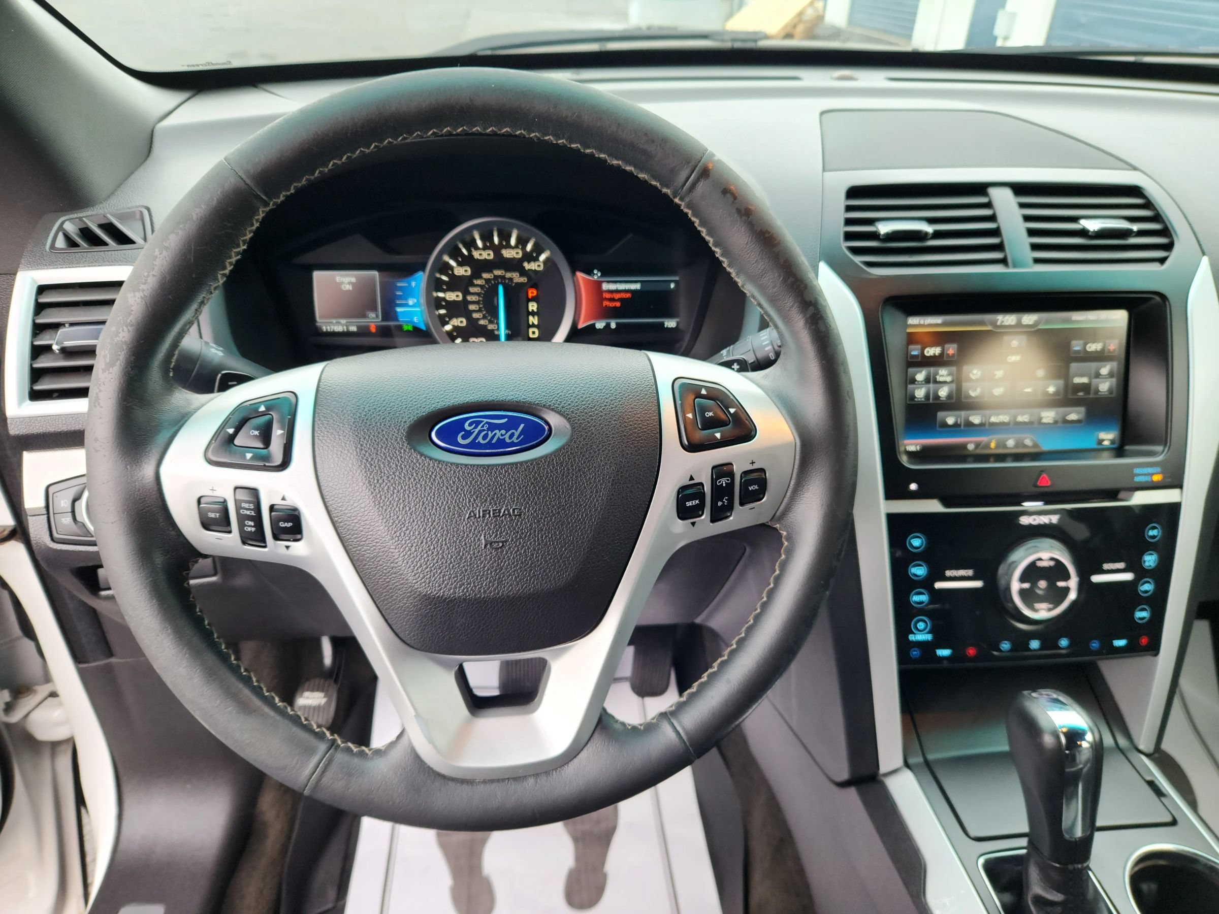 Used 2015 Ford Explorer Sport w/ Equipment Group 401A AWD/4WD image 8